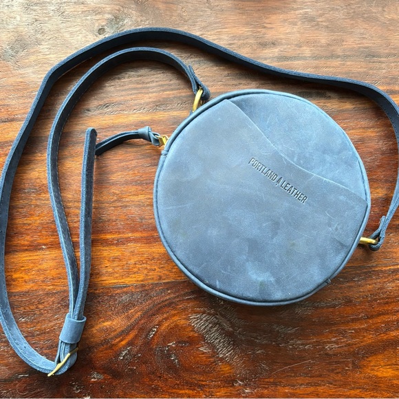 Portland Leather Goods crossbody bag - Picture 4 of 7